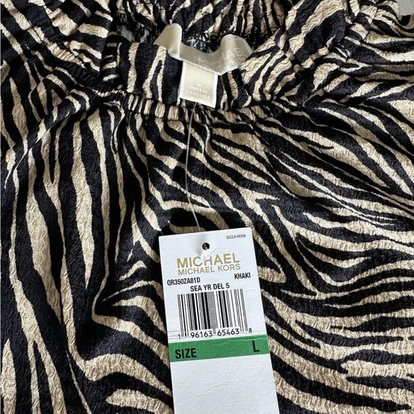 Michael Kors Animal Print Top - Picture 4 of 6